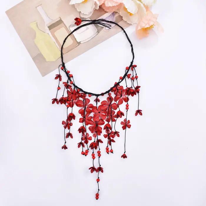 Collier de fleurs bohème tissé à la main pour femme