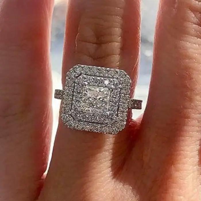 Bague de fiançailles en argent sterling 925 avec zircone cubique carrée taillée en diamant