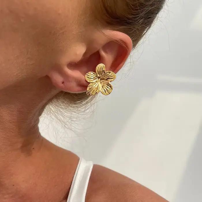 2 pièces/ensemble couleur or fleur oreille Clips boucles d'oreilles sans perforé pour les femmes mode pétale Floral