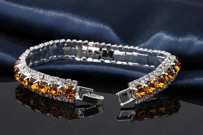 Bracelet en argent sterling 925 serti de zirconium blanc romantique pour femmes occasions spéciales cadeau de mariage anniversaire