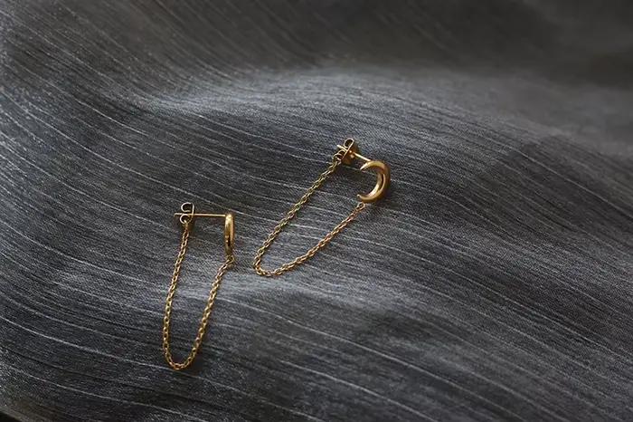 Amaiyllis-Boucles d'oreilles en or 18 carats avec pompon de lune et croissant pour femme