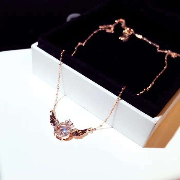 Collier à ailes d'angle en Zircon Super brillant pour femmes