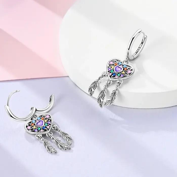 Boucles d'oreilles attrape-rêves en forme de cœur en argent sterling 925 pour femmes avec zirconium et plumes, bijou de fête et d'anniversaire, hypoallergénique, certifiées, pour usage quotidien