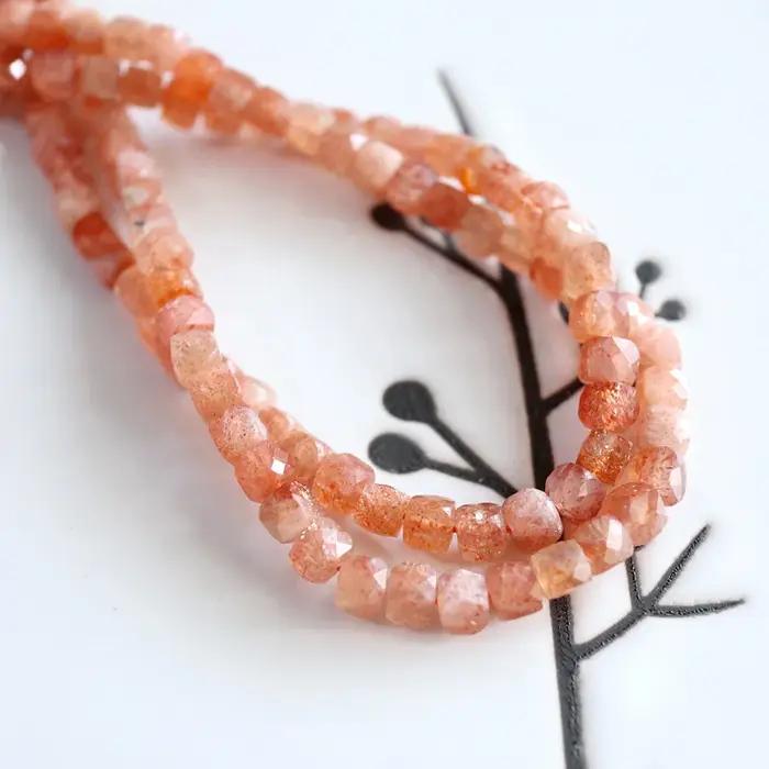 Perles Cube à Facettes Naturelles pour Femme