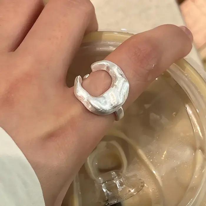 Bague en forme de croissant de lune pour femmes et filles, style hiphop rock, cadeau de fête, ajustable, métal plaqué argent, occassions spéciales