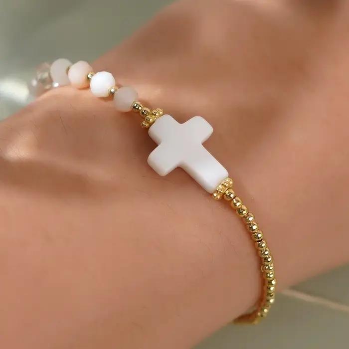 Bracelet réglable avec pendentif croix Boho
