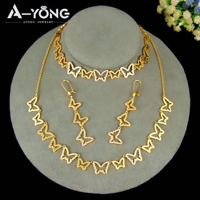 Ensemble de bijoux en zircone plaqué or 21 carats