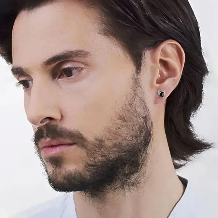 Boucles d'oreilles à clous en Moissanite noire