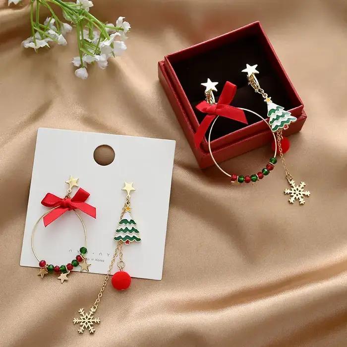 Boucles d'oreilles de noël asymétriques pour femmes