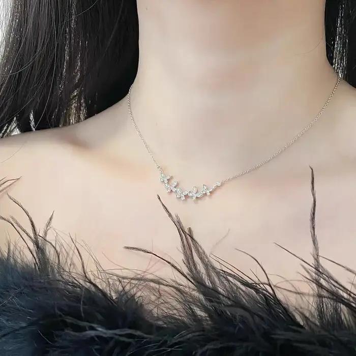 Collier Papillon Souriant pour Femme