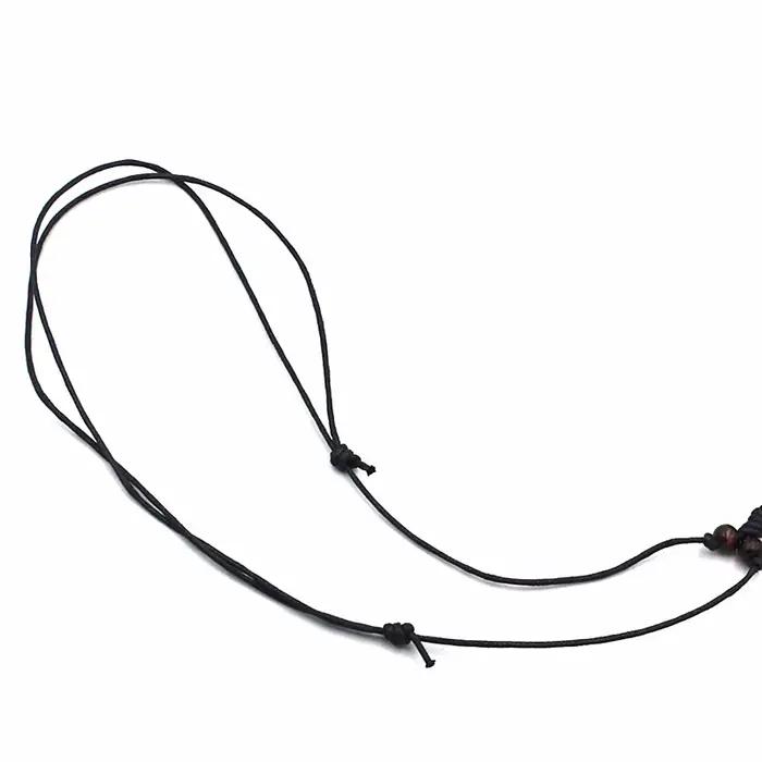 Collier à hameçon maori - Pendentif tribal sculpté en résine