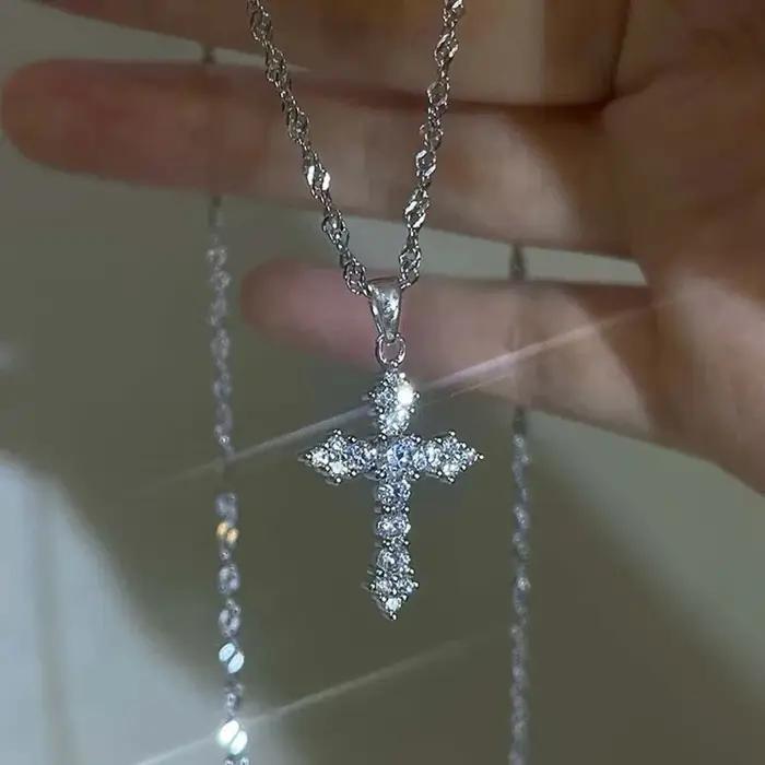 Collier pendentif croix en Zircon cristal brillant pour femmes et filles