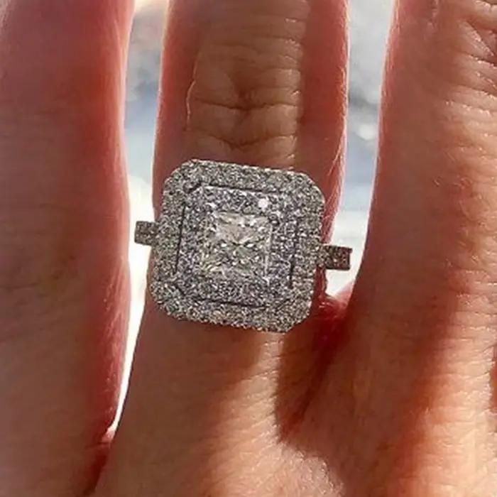 Bague de fiançailles en argent sterling 925 avec zircone cubique carrée taillée en diamant