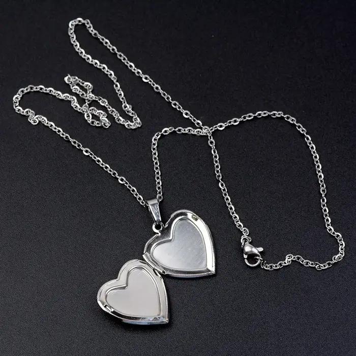 Pendentif médaillon en forme de cœur bijou d'amour cadre photo boîte ras du cou bijoux romantiques pour femmes et hommes occasions spéciales