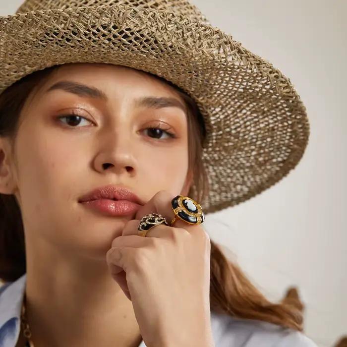 Bagues de fiançailles noires Vintage pour femmes