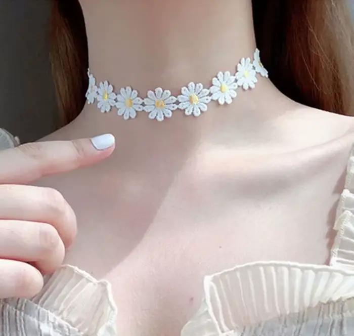 Collier ras du cou en dentelle à fleurs douces pour femmes et filles, broderie de bonne qualité, acc