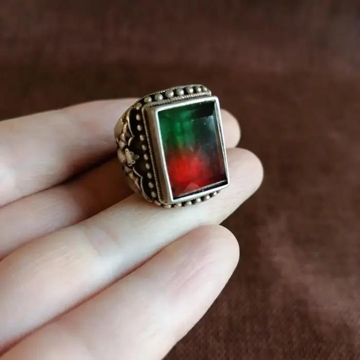 Bague en argent vieilli incrustée de tourmaline, support de bague carré effet glace, bague ethnique tibétaine vintage en argent