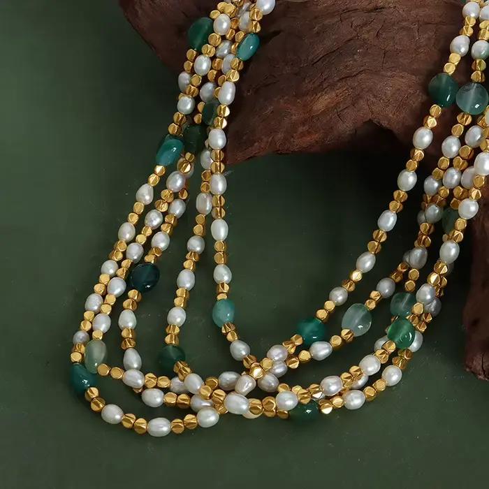 Collier de perles d'eau douce mélangées en pierre naturelle multicolore pour femmes