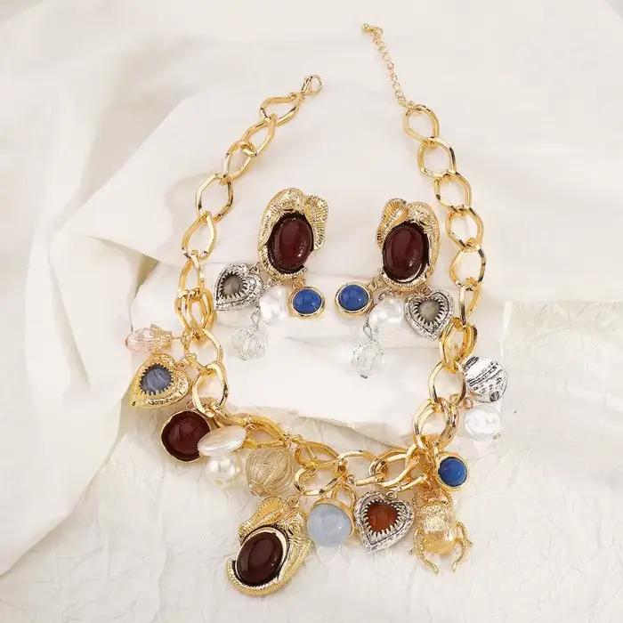 Ensemble de bijoux de luxe de style rétro