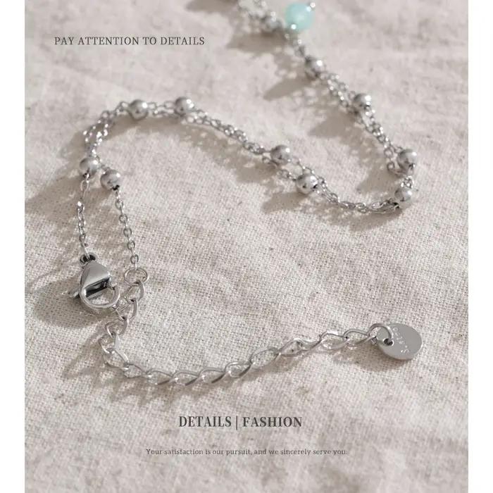 Collier femme pierre naturelle coloré fleur en forme pendentif