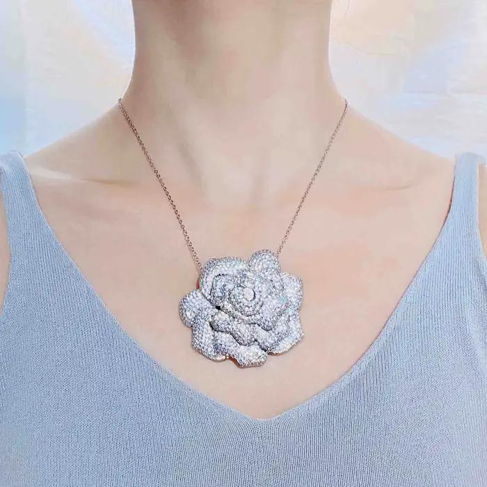 Foyimagination ew-Bijoux de Luxe de Styliste, Comtesse Camélia, Pendentif Fleurs Roses, Ras du Cou,