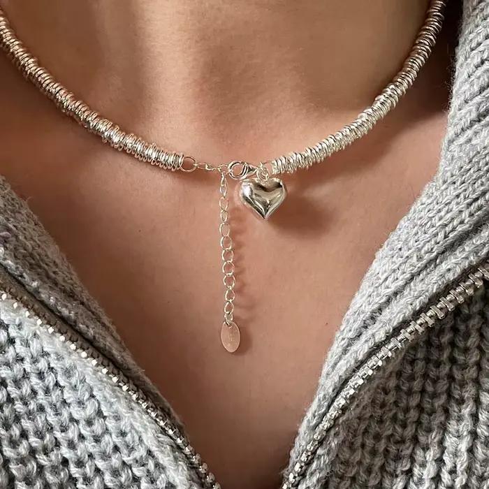 Collier couleur argent pour femmes, chaîne asymétrique élégante, chaîne en forme de cœur, bijoux de mariée, cadeaux pour amoureux