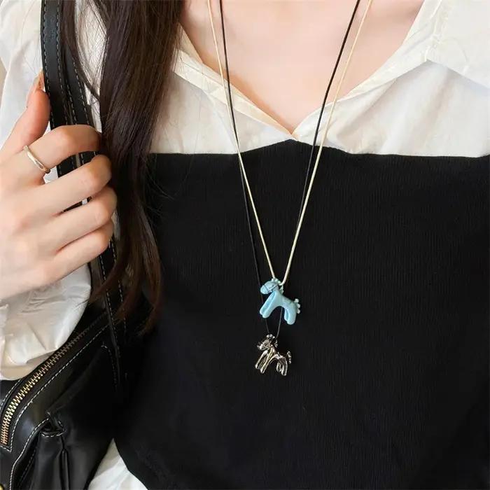 Collier Long avec pendentif cheval coloré pour femmes