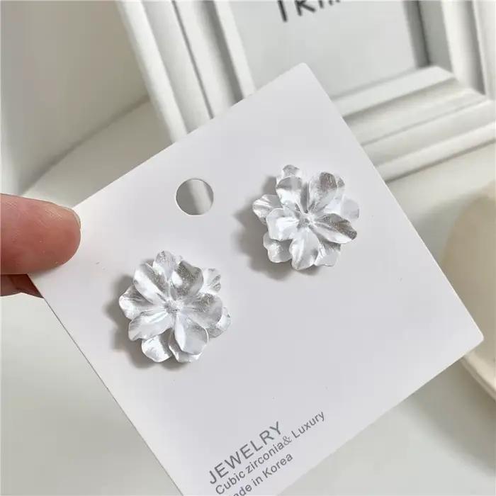 Grande fleur de camélia blanche, boucle d'oreille Simple et exagérée en résine, bijoux d'oreille pour mariage, meilleur ami, cadeau de noël