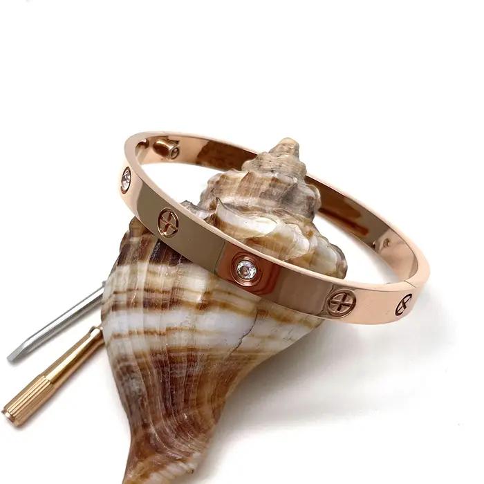 Bracelet croisé fileté en acier inoxydable de luxe avec diamants, accessoire de mode haut de gamme q