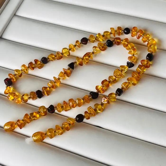 Collier en ambre naturel pour femmes