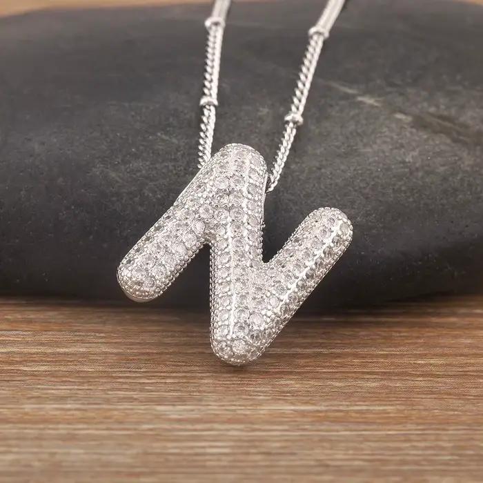 Collier en zircon scintillant avec initiales personnalisables pour femmes, cadeau d'occasion spéciale, design classique, finition durable, ajustement confortable
