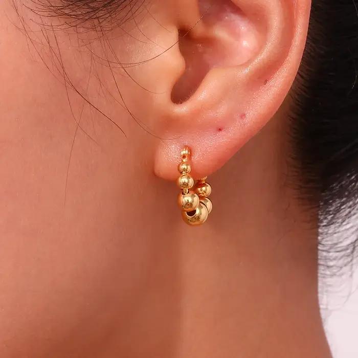 E.B.belle mignon belle Huggies petites perles boule boucles d'oreilles couleur argent doré
