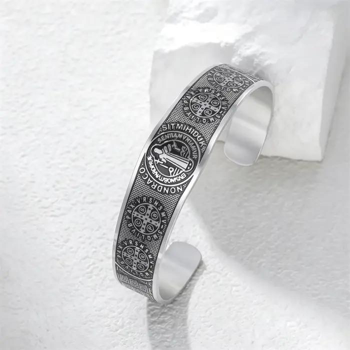 Bracelet Saint Benoît en acier inoxydable homme amulette protection catholique bijou religieux foi et sécurité occasion spéciale