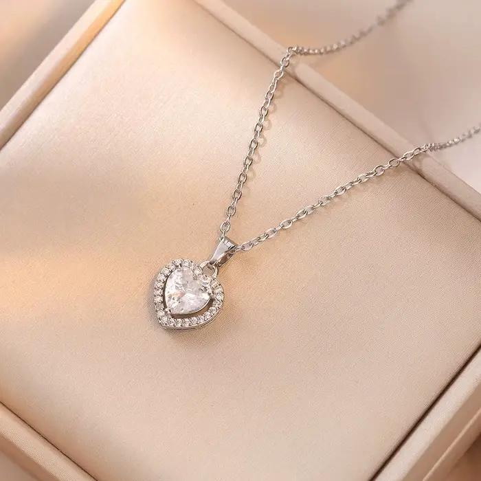 Bagues de luxe en Zircon pour femmes, breloque en forme de cœur rose, couleur argent, collier en cri