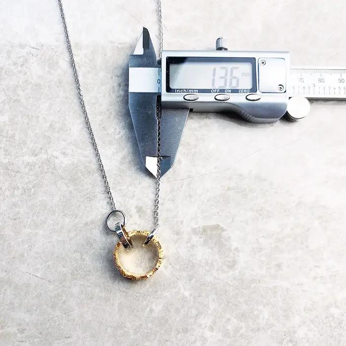 Collier couronne royale en or