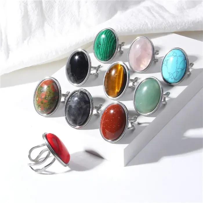 Grande bague en pierre