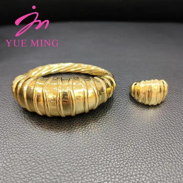 Ensemble de 2 bracelets et bagues pour femmes