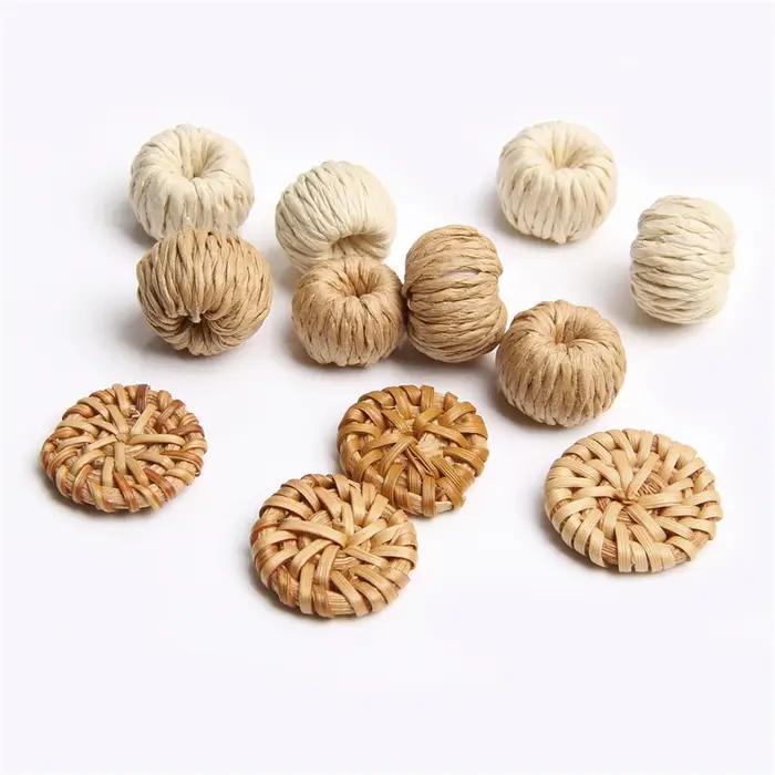 Boucles d'oreilles en bois de bambou faites à la main avec tressage géométrique en rotin pour femmes et hommes mode occasions spéciales anniversaire fête cadeau