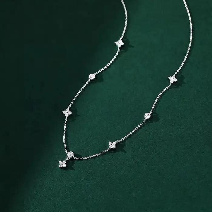 Collier ras du cou en argent sterling S925 avec trèfle en zircon cubique