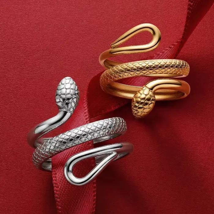 Bague Serpent en Acier Inoxydable pour Femme, Serpent Enroulé avec Texture Détail Écailles, Bijou Gothique Punk Unique pour Fête et Quotidien