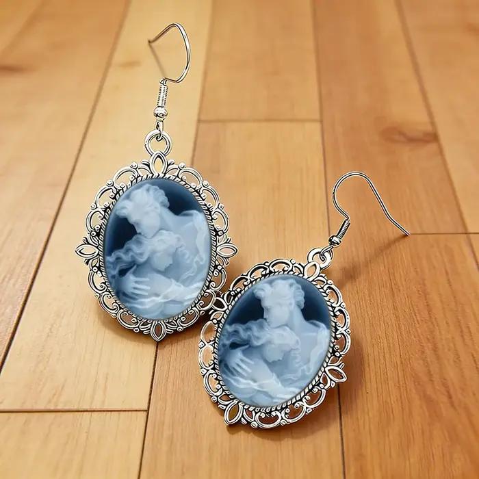 Boucles d'oreilles pendantes en verre camée victorien