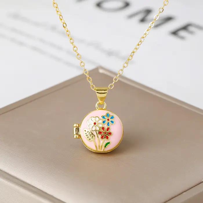 Collier médaillon à fleurs colorées pour femmes