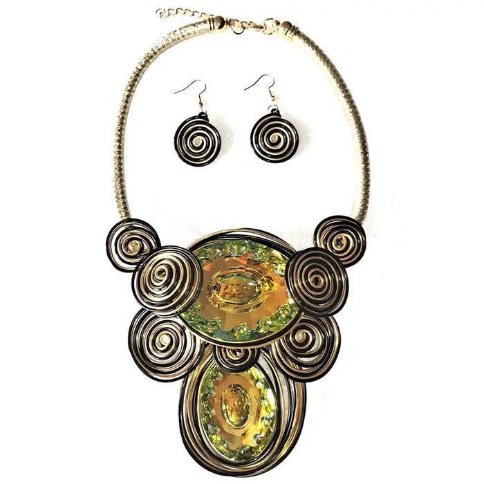 Ensemble de collier et pendentif en fil d'aluminium