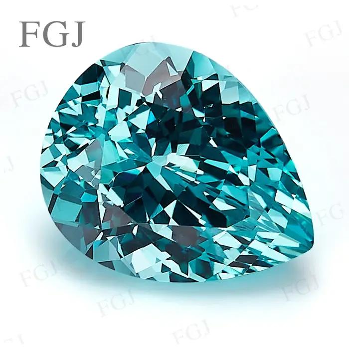 Pierres précieuses Paraiba cultivées en laboratoire en forme de poire