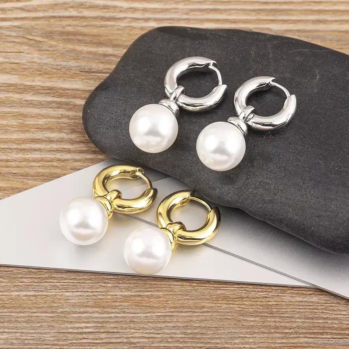 Boucles d'oreilles à clous en zircone cubique AAA style bohème géométrique pour femme en cuivre doré pour mariage et quotidien