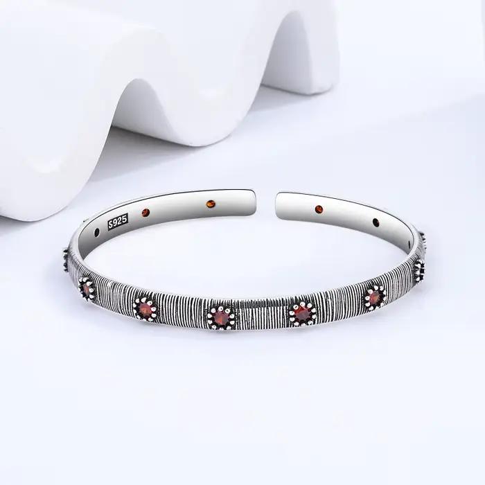 Bracelet rétro en argent thaïlandais pour femme