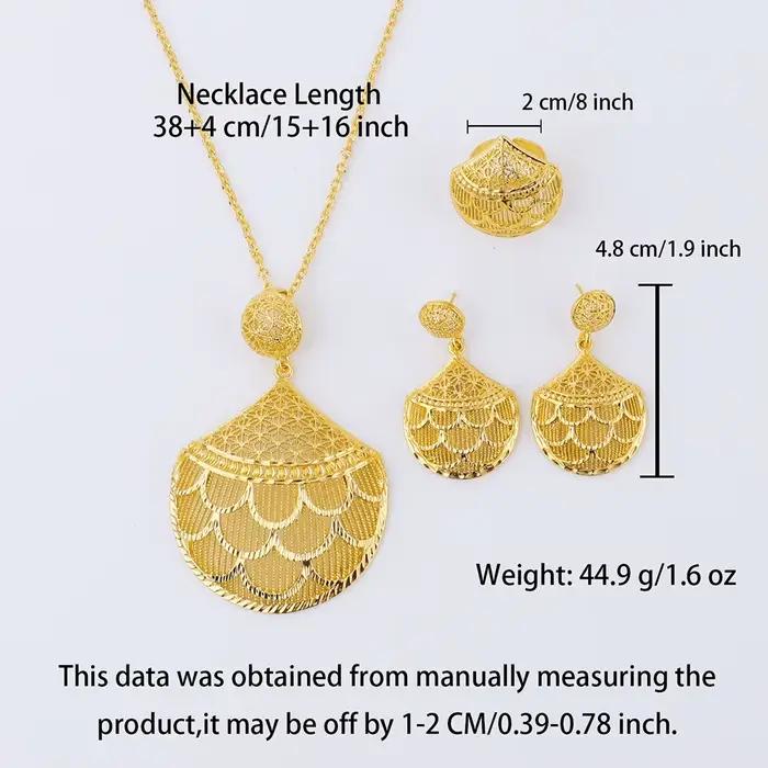 Ensemble de bijoux plaqués or 24 carats pour femmes, motifs géométriques, collier, boucles d'oreilles, bracelet et bague, idéal pour mariages, fiançailles et soirées festives