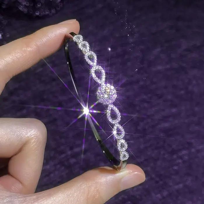 Bracelet continu en forme de goutte d'eau pour femmes