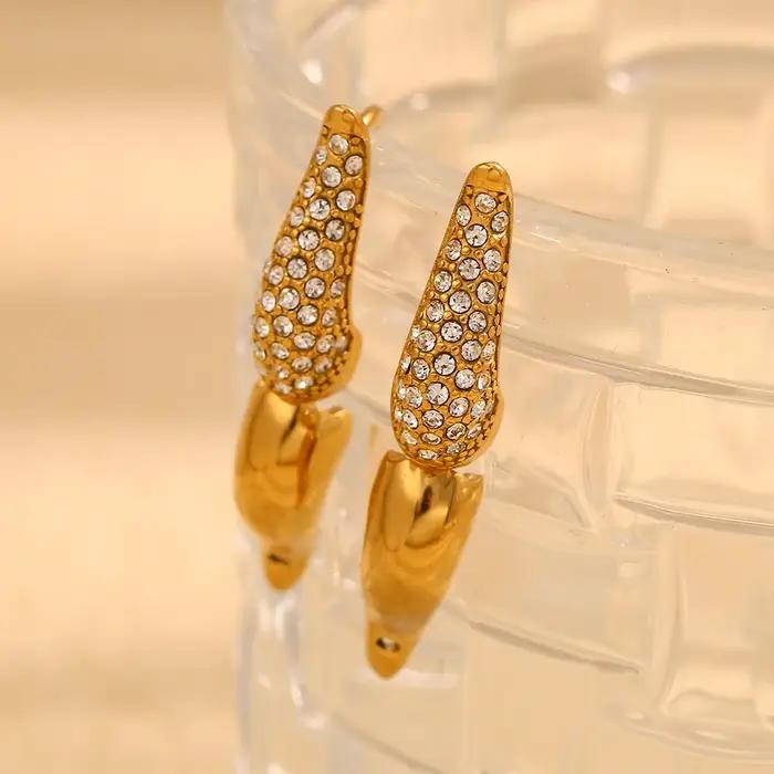 La. Muses Shining Cubic Hoop Errings en acier inoxydable pour femmes