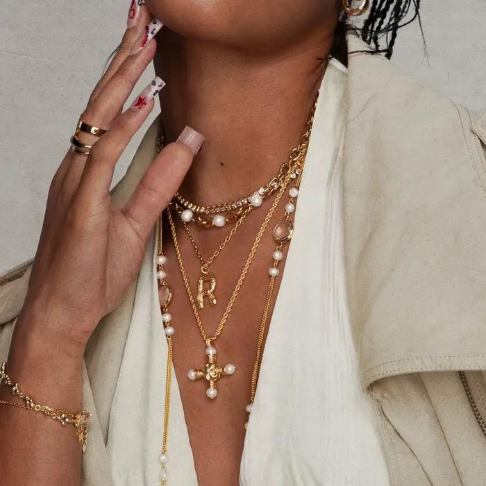 Nouveau Collier Géométrique en Perles et Zircon 2026 pour Femmes et Filles – Bijou Tendance Simple avec Perles Baroques